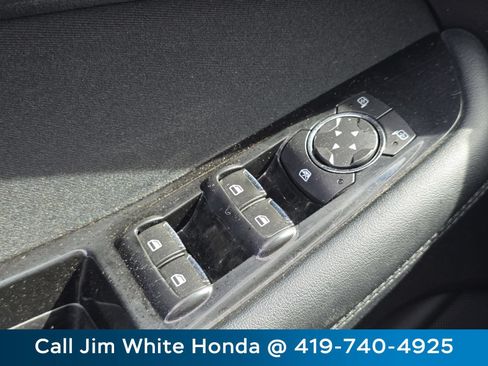 Used 2017 Ford Edge SEL FWD image 27