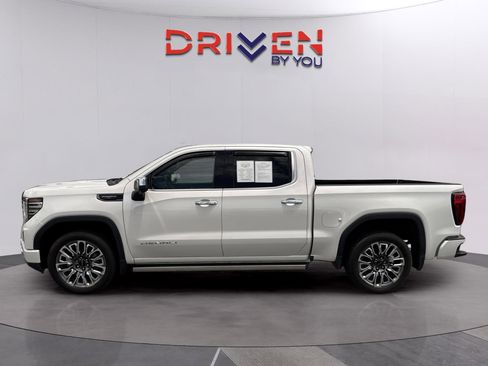 Used 2024 GMC Sierra 1500 Denali Ultimate AWD/4WD image 2