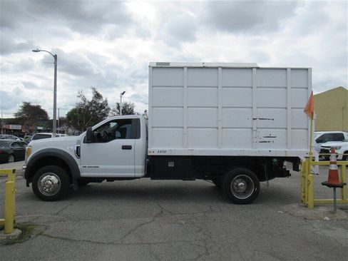 Used 2017 Ford F550 2WD Regular Cab Super Duty image 8