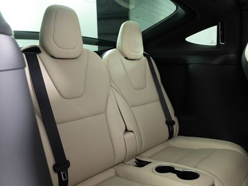 Used 2023 Tesla Model X Plaid image 25