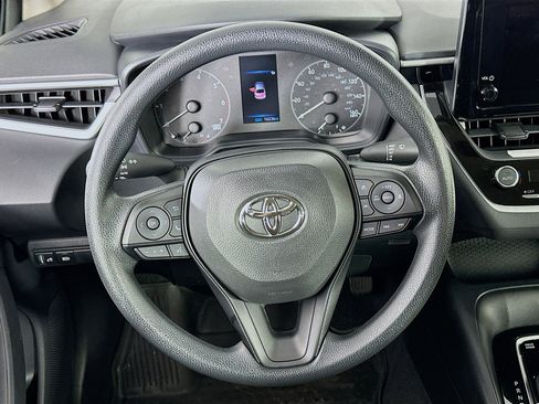 Used 2024 Toyota Corolla LE image 18