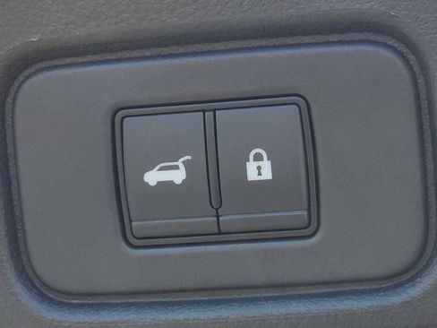 Used 2023 Nissan Pathfinder SL w/ Cargo Package AWD/4WD image 30