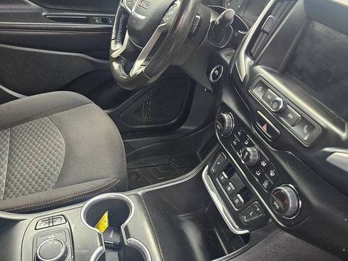 Used 2018 GMC Terrain SLE w/ Driver Convenience Package FWD image 7