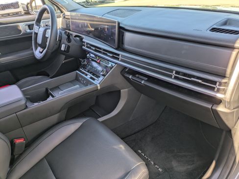 Used 2024 Hyundai Santa Fe Limited image 13