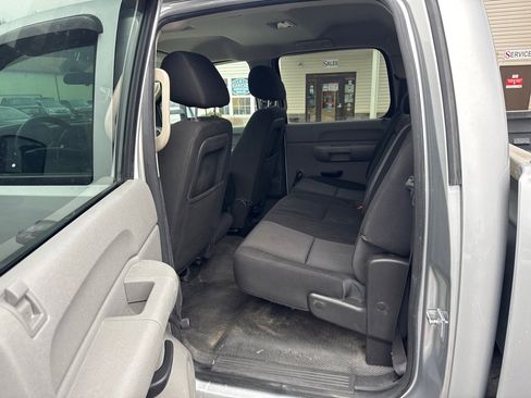 Used 2012 Chevrolet Silverado 2500 W/T w/ Snow Plow Prep Package image 10
