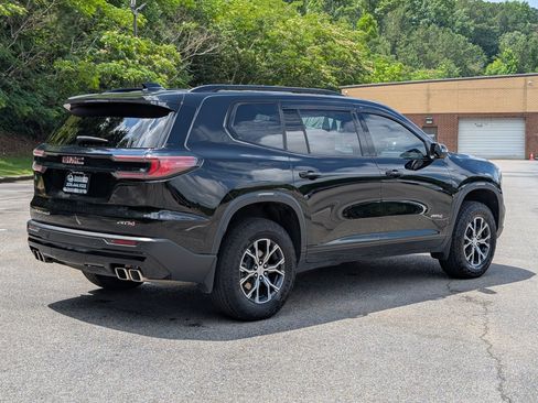 Used 2024 GMC Acadia AT4 w/ Luxury Package AWD/4WD image 9