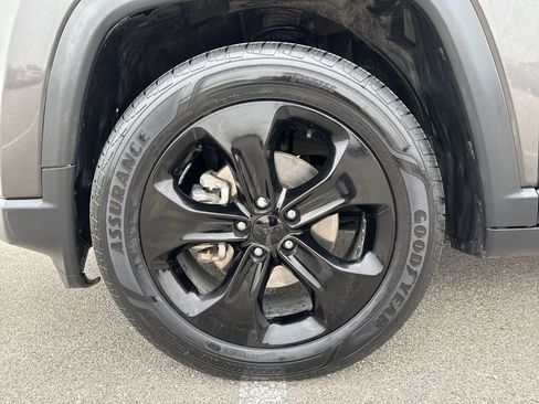 Used 2019 Jeep Compass Altitude image 17