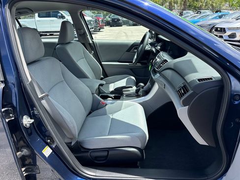 Used 2015 Honda Accord LX image 22
