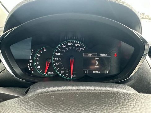 Used 2022 Chevrolet Trax LS w/ Tint and Cruise Package image 32