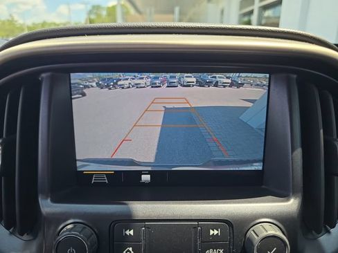 Certified 2022 GMC Canyon Denali RWD image 20