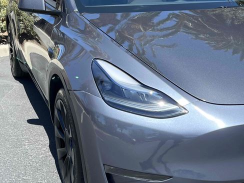 Used 2023 Tesla Model Y Long Range AWD/4WD image 49
