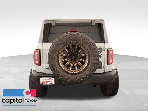 Used 2024 Ford Bronco Outer Banks AWD/4WD image 3