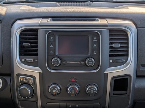 Used 2021 RAM 1500 Classic SLT RWD image 18