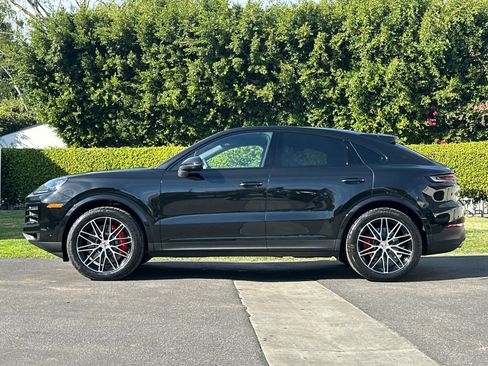 Used 2026 Porsche Cayenne S image 2