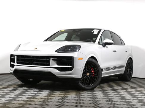 Used 2026 Porsche Cayenne S AWD/4WD image 1