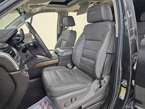 Used 2019 GMC Yukon XL Denali w/ Open Road Package image 17