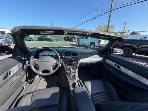 Used 2002 Ford Thunderbird image 42