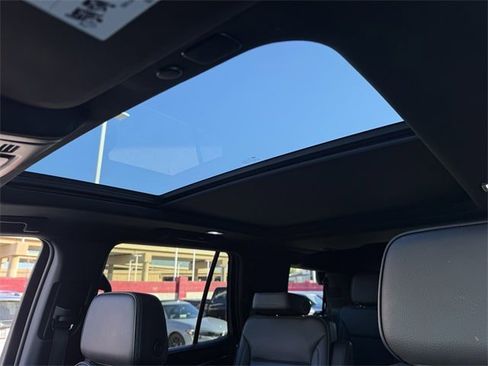 Used 2022 GMC Yukon Denali w/ Max Trailering Package image 26