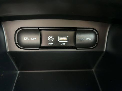 Used 2020 Kia Sorento S image 24