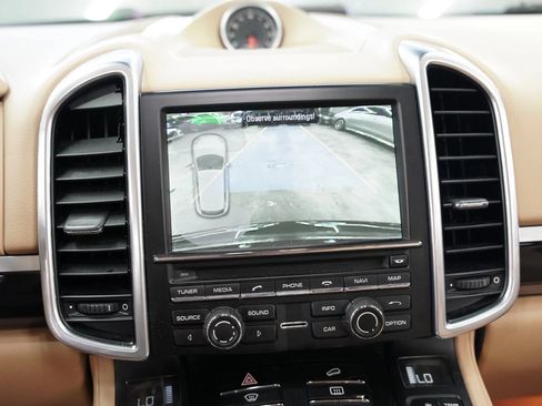 Used 2014 Porsche Cayenne AWD/4WD image 34