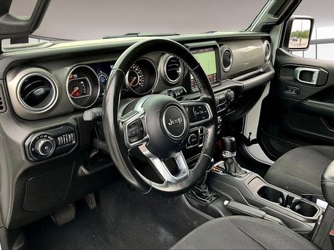 Used 2022 Jeep Wrangler Unlimited Sahara image 18