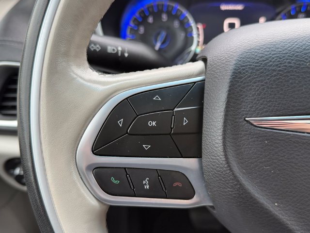 Used 2019 Chrysler Pacifica Limited FWD image 25