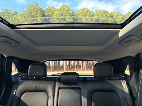 Used 2022 Ford Escape SEL image 34