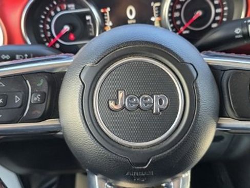 Used 2021 Jeep Gladiator Rubicon image 18