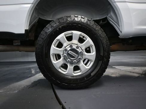 Used 2024 Ford F350 XLT w/ FX4 Off-Road Package image 15