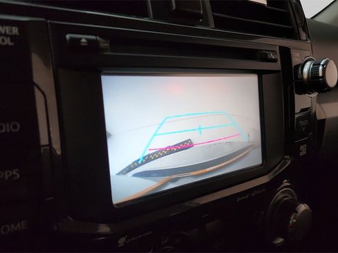 Used 2018 Toyota 4Runner TRD Off-Road image 42