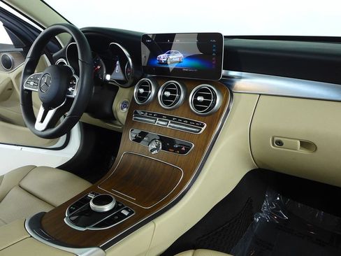 Used 2019 Mercedes-Benz C 300 Sedan image 13
