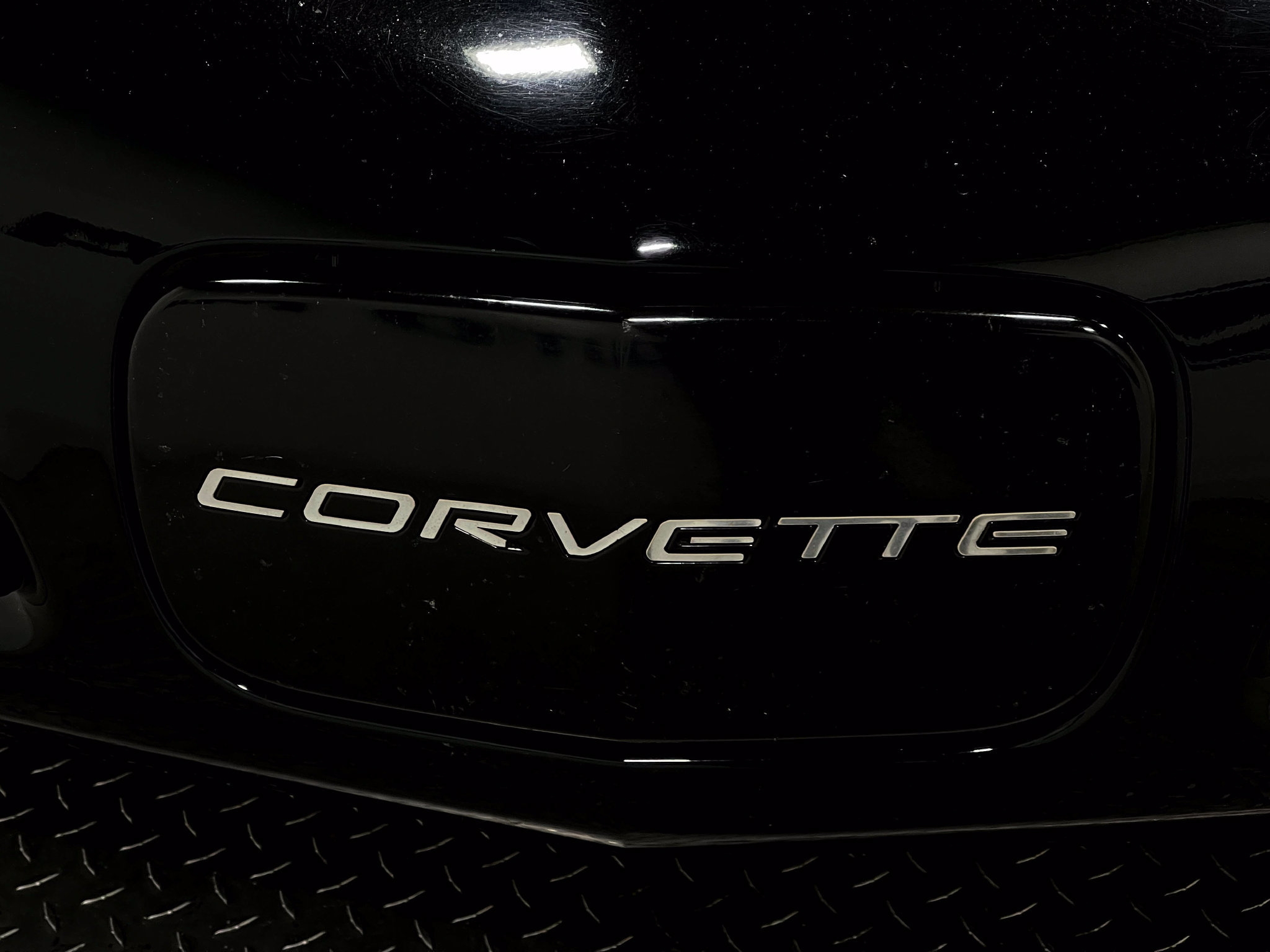 Used 2004 Chevrolet Corvette Coupe w/ Preferred Equipment Group RWD image 32