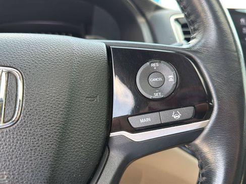 Used 2019 Honda Pilot Touring image 23