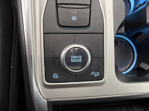 Used 2021 Ford Explorer Limited w/ Hybrid Equipment Group 310A AWD/4WD image 33