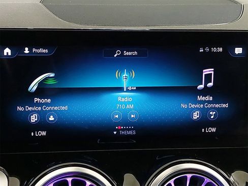 Used 2022 Mercedes-Benz GLB 250 w/ Premium Package Lite image 24