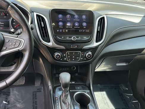 Used 2022 Chevrolet Equinox Premier image 21