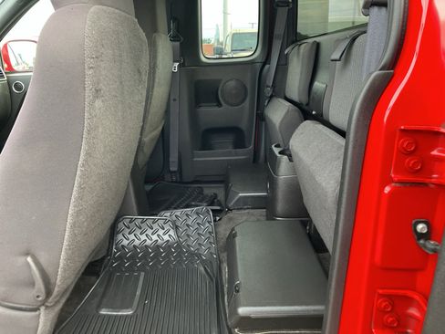 Used 2012 Chevrolet Colorado LT RWD image 30