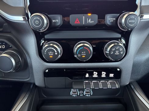 New 2026 RAM 1500 Express image 17