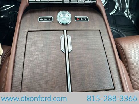 Used 2025 Lincoln Navigator Reserve AWD/4WD image 15