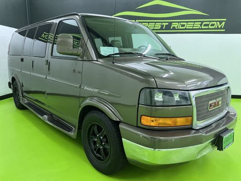 Used 2014 GMC Savana 1500 RWD image 2
