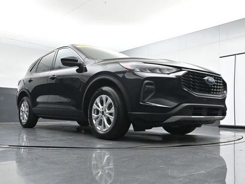 Used 2023 Ford Escape Active w/ Tech Pack #2 AWD/4WD image 27