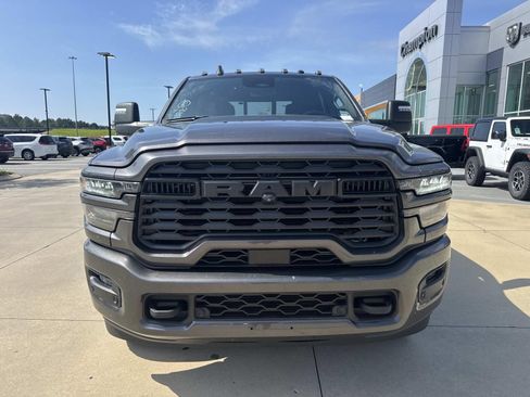 Used 2025 RAM 2500 Big Horn AWD/4WD image 2