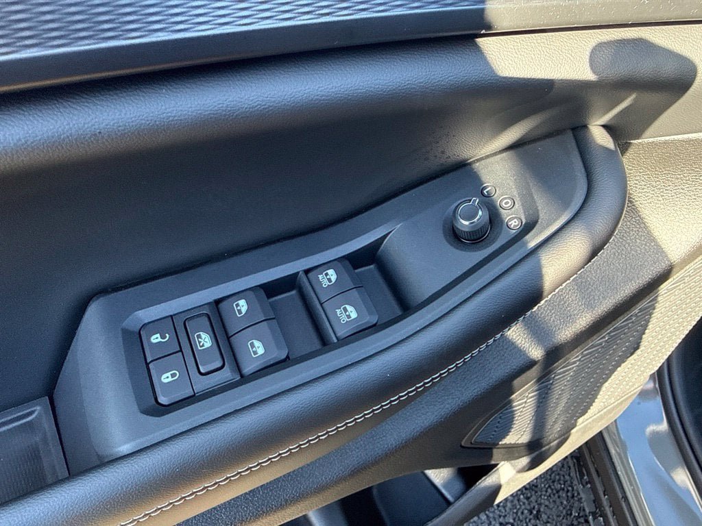 New 2027 Jeep Grand Cherokee Laredo X AWD/4WD image 17