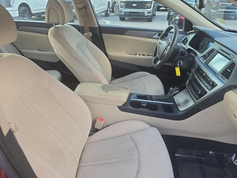 Used 2016 Hyundai Sonata SE FWD image 10