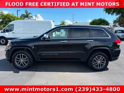 Used 2018 Jeep Grand Cherokee Limited AWD/4WD image 2