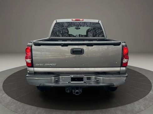Used 2006 Chevrolet Silverado 1500 LT w/ Light Duty Power Package image 7