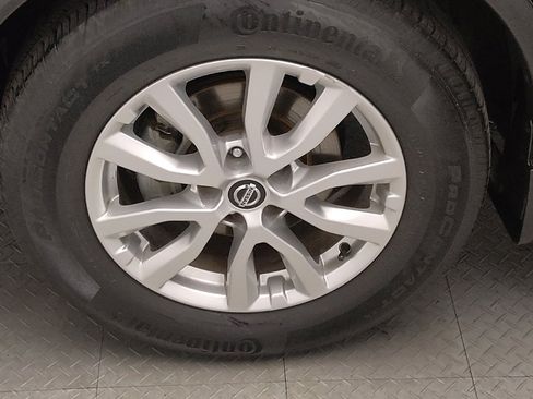 Used 2019 Nissan Rogue SV FWD image 31