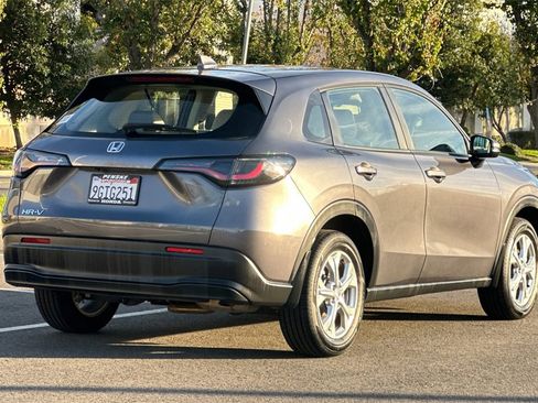 Used 2023 Honda HR-V LX image 4
