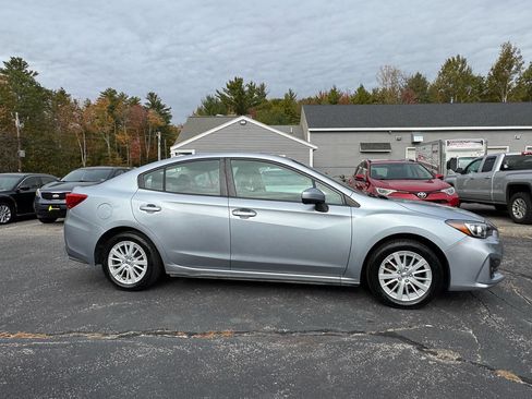Used 2018 Subaru Impreza 2.0i Premium image 5