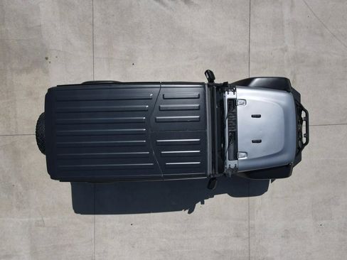 Used 2020 Jeep Wrangler Unlimited Sport S image 10